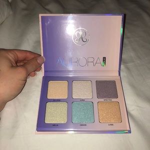 Anastasia Beverly Hills glow kit
